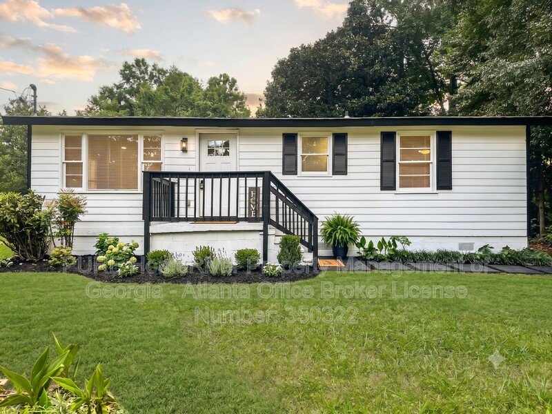 4 Bedroom Rental – 2313 Poplar St, Morrow, GA, 30260-4003