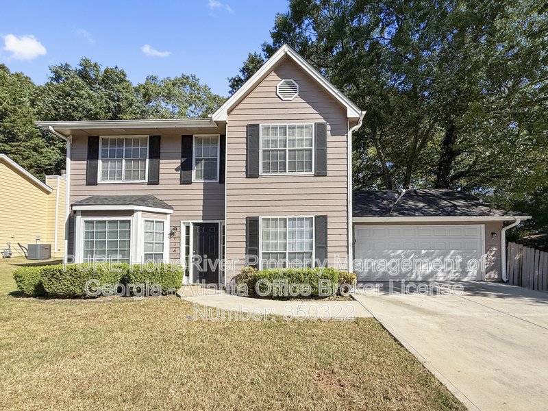 3 Bedroom Rental – 8432 Cedar Creek Rdg, Riverdale, GA, 30274-4556